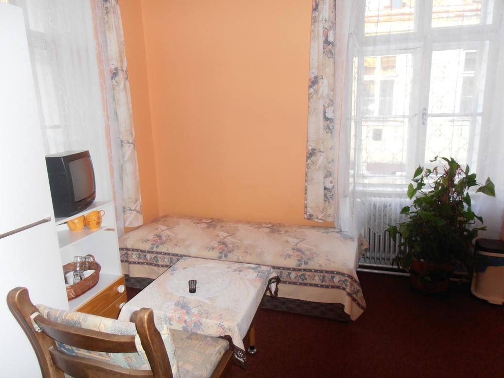 Penzion U Ceske Koruny Jičín Buitenkant foto
