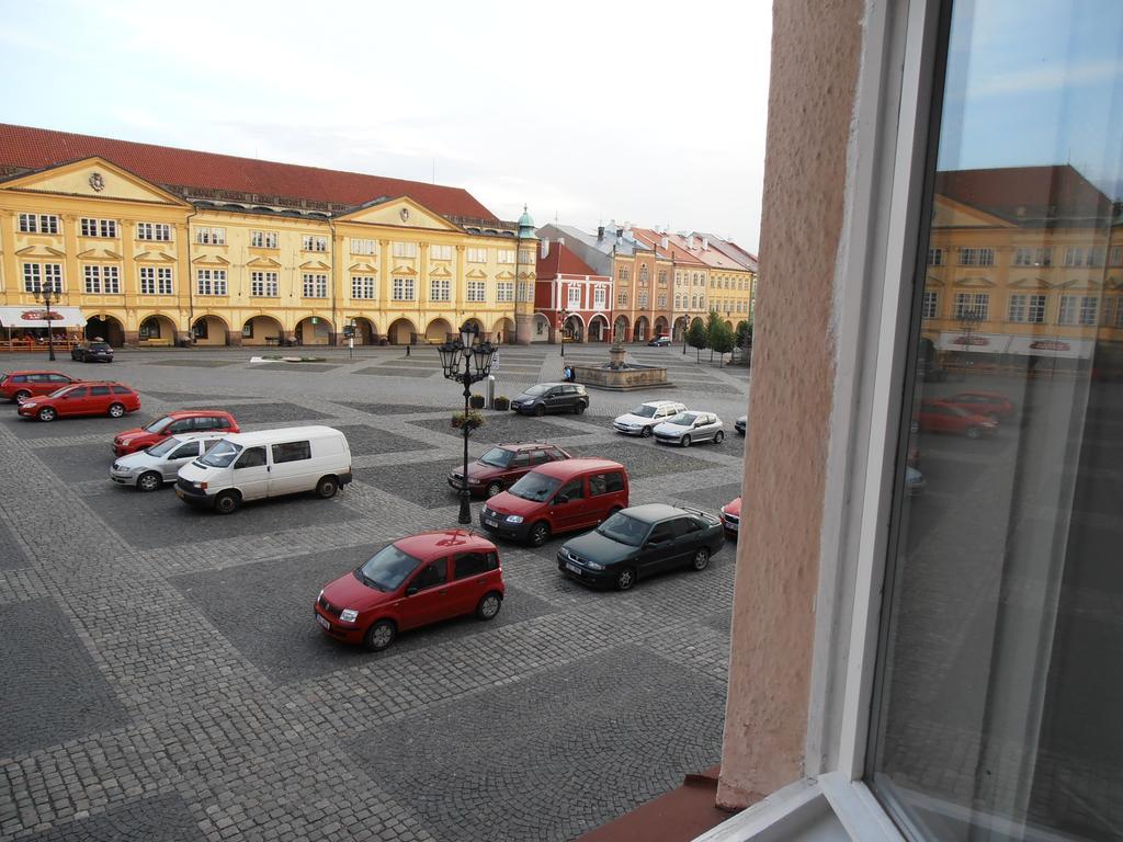 Penzion U Ceske Koruny Jičín Buitenkant foto